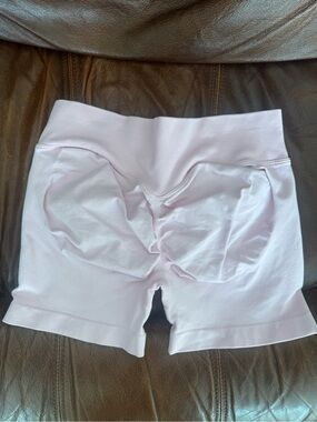 Seamless Light Pink “Booty Contour” Shorts